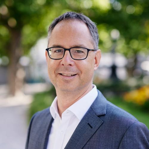 Vorschaubild von Valentin Handschin Senior Director IRF Reputation AG