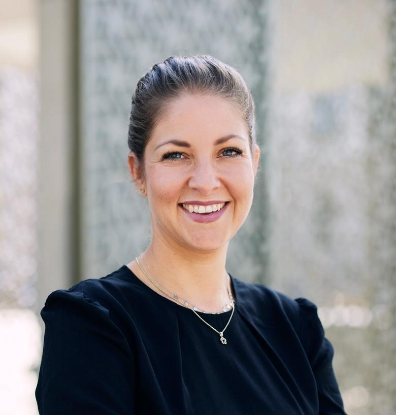 Porträt von Martina Müri, Expertin für Finanz PR IRF Reputation AG