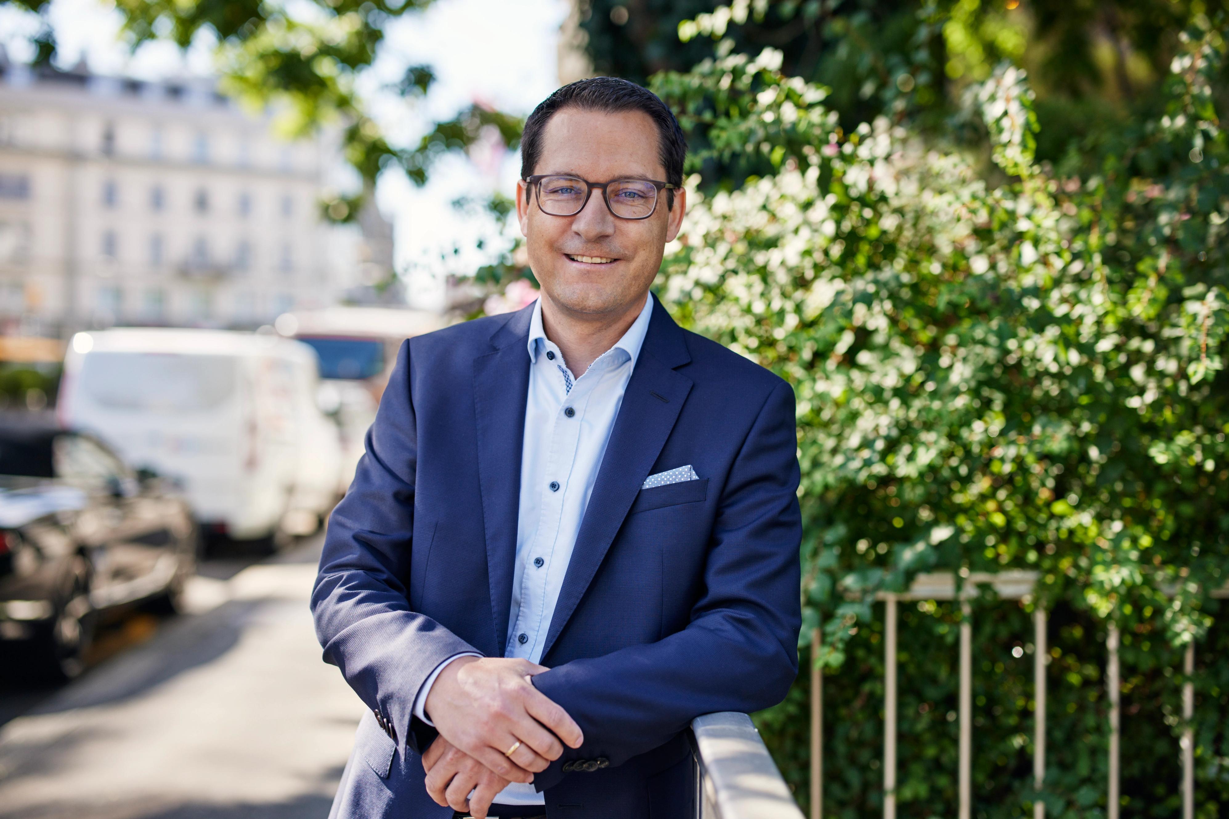 Portraitfoto von Oliver Seifried Partner IRF Reputation AG