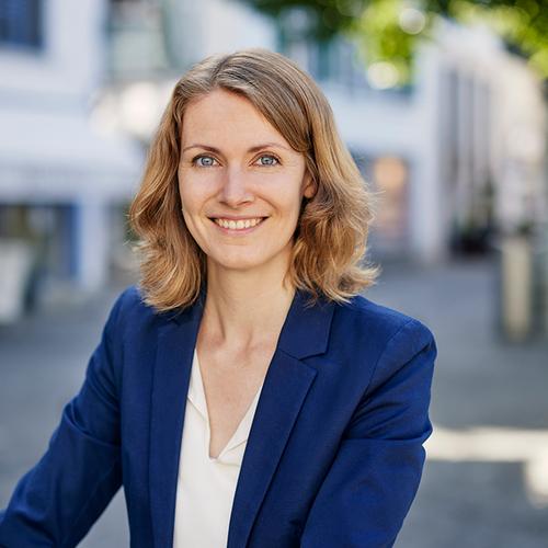 Image du teaser de Miriam Dippe-Nistor associée communication stratégique IRF Reputation AG